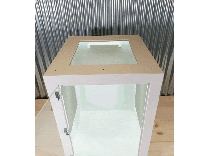Terrario MQ-60X60X90 especial Camaleón (Humidificador incluído)) – Bild 3